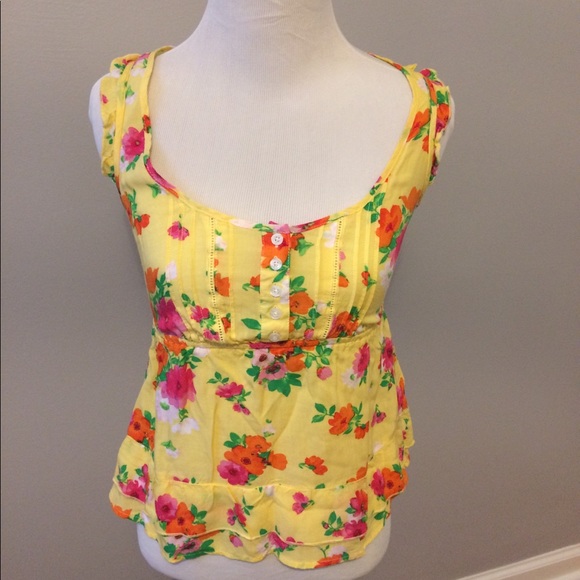 Aeropostale Tops - Flower Aeropostale tank